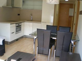 Rent Flat in Bases de Manresa - Carretera de Santpedor. Piso amueblado seminuevo de alquiler con parquing