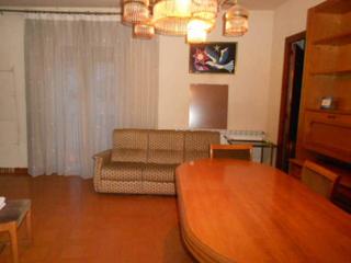 Etagenwohnung in Sria. Piso en venta