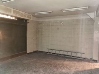 Lloguer Local Comercial a Font dels Capellans - Sagrada Familia. Local comercial en alquiler