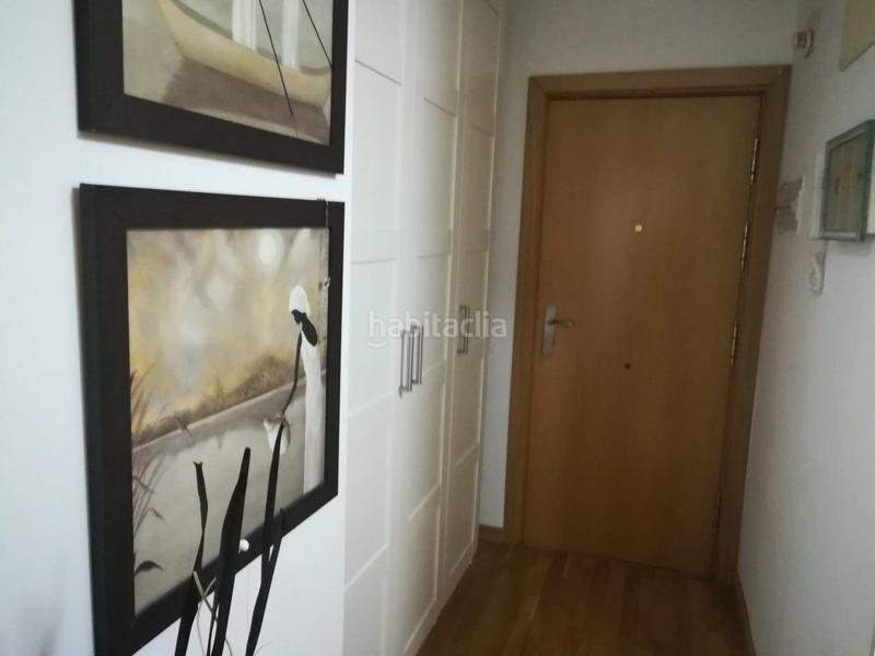 Foto 457a5f10-f52e-4e90-ba2f-60472e99946f. Piso  seminuevo amueblado en venta en Barri Antic Manresa