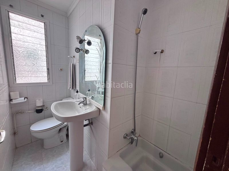 Foto 00fdbe2a-1195-45e4-9792-457d852eb78a. Pis a Torrefiel Valencia