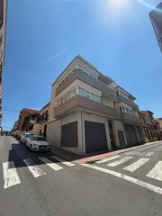 Local commercial  Carrer de fermín galán i garcía hernandez. Bajo en burjassot