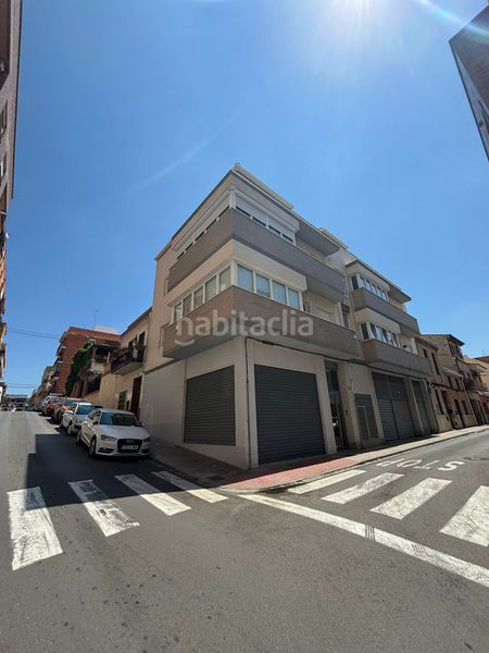 Foto 1fd7a6c9-f2aa-4979-9dfe-652e8a523a00. Local comercial a Zona Concordia Burjassot
