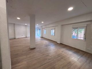 Local commercial  Carrer del general prim. Bajo comercial burjassot