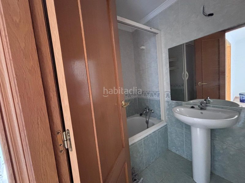 Foto 05f2ce07-2345-4a12-9d05-f7041d4dd1ca. Lloguer casa amb aparcament a Benaguasil