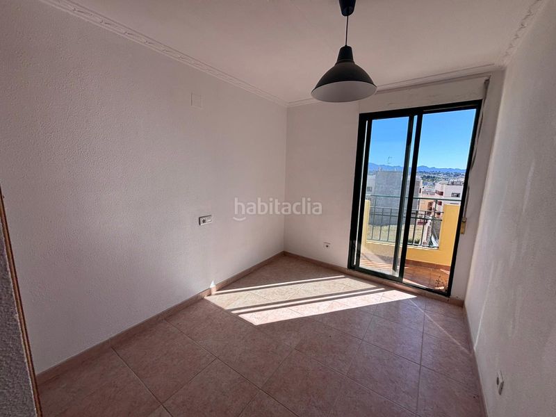 Foto 19462987-6f6d-4202-bb21-cd04dd15da83. Lloguer casa amb aparcament a Benaguasil