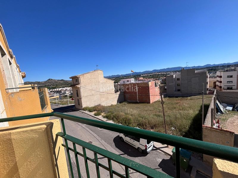 Foto 30f3cdb9-7d87-43b4-b4b9-5c1abfb4e94b. Lloguer casa amb aparcament a Benaguasil