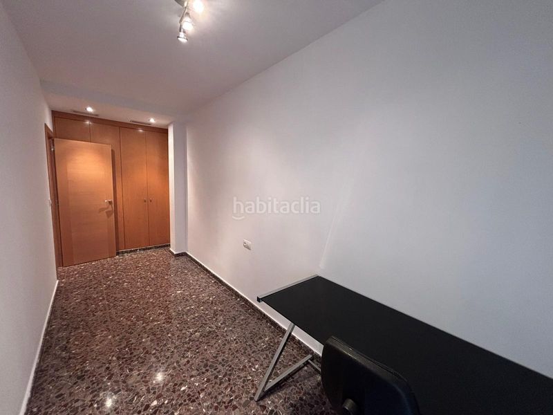 Foto 4dcc9bba-74f5-41bb-9d28-8b32ecca3ed7. Affitto appartamento in carrer de l'actor rambal 42d in Burjassot