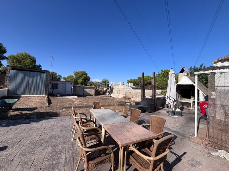 Foto edd139a7-f570-421a-8edb-c1e620e98e45. Chalet avec piscine dans Camí de Paterna-Lloma del Calderer Bétera