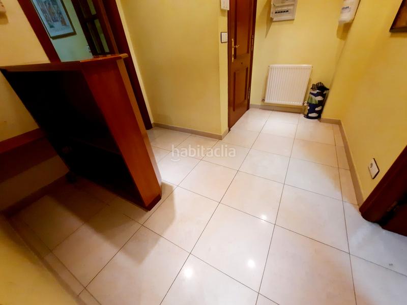 Foto d3251828-73b8-4d4a-a57d-d267a2a160c6. Pis amb aparcament a Centro Barakaldo