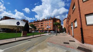 Aparcament cotxe a El Rosario Kalea 9