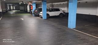 Parking coche en San bartolomé kalea 5. Se vende parcela de garaje en las torres
