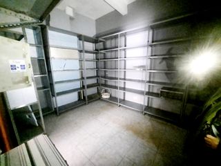 Business premise in Avenida A. Miranda 10