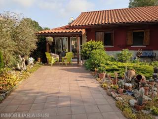 Chalet à Calle bárcena de pienza 8