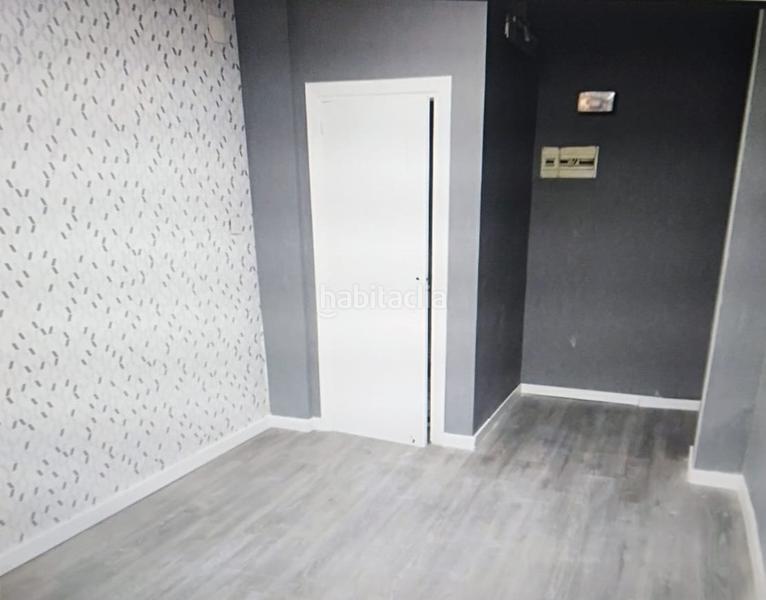 Foto b4bc59b2-e51f-4ba7-b3d2-390b577a941e. Locale commerciale in calle la portalada 1 in Centro Santurtzi