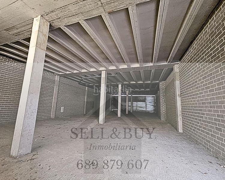 Foto d7c0a738-5a88-4791-a33a-63263cd4a4f9. Affitto locale commerciale in Revilla Camargo