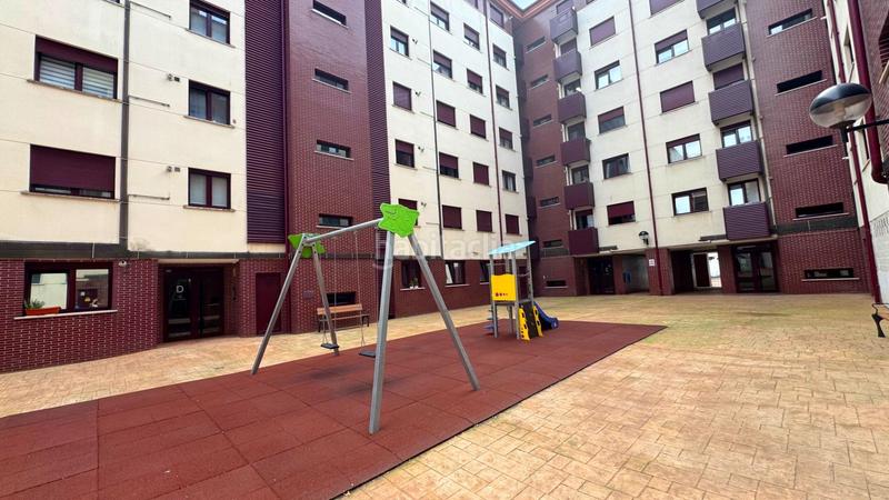 Foto 87b830af-8d69-4b0e-bb0c-184c6c722e67. Piso tomas y valiente en Peñacastillo - Nueva Montaña Santander