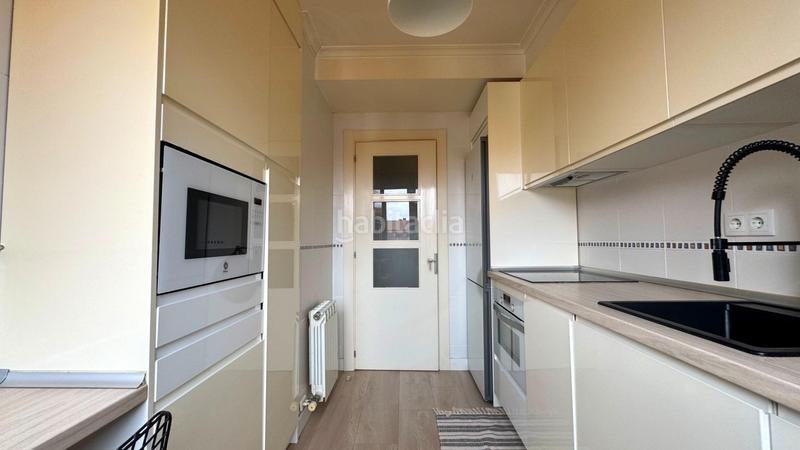 Foto f1a9a6d8-0bfa-435b-b4b3-96ed9474f48c. Piso tomas y valiente en Peñacastillo - Nueva Montaña Santander