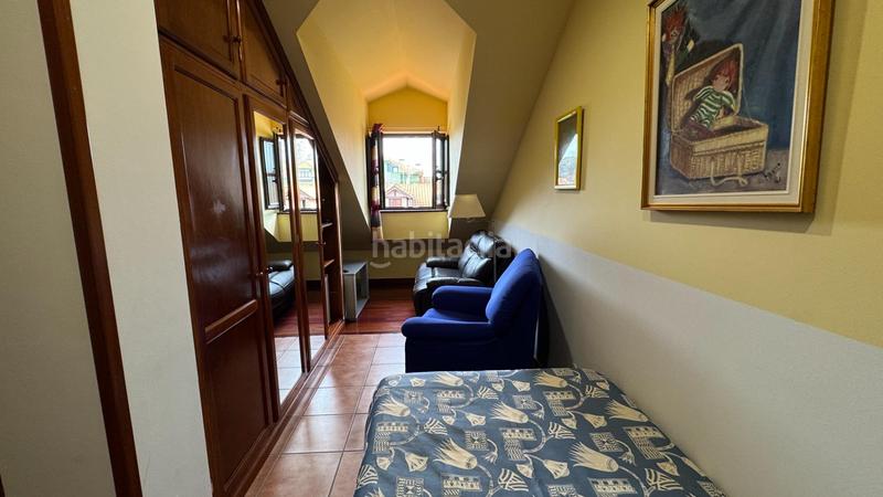 Foto 5396bb6b-051a-43d0-8f86-5b67e4702b1f. Piso 2 pisos en 1! ideal como vivienda o como inversion en Comillas