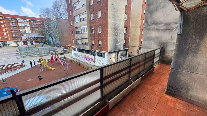 Foto 2c2c28b2-9b60-4ee2-9350-a27a74d829d0. Pis a Muriedas Camargo