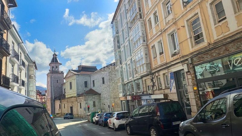 Foto 585dcc6e-a1f1-450b-b0f4-6f0a3265c9b9. Pis a calle del cardenal cisneros 7 a Centro - Ayuntamiento Santander