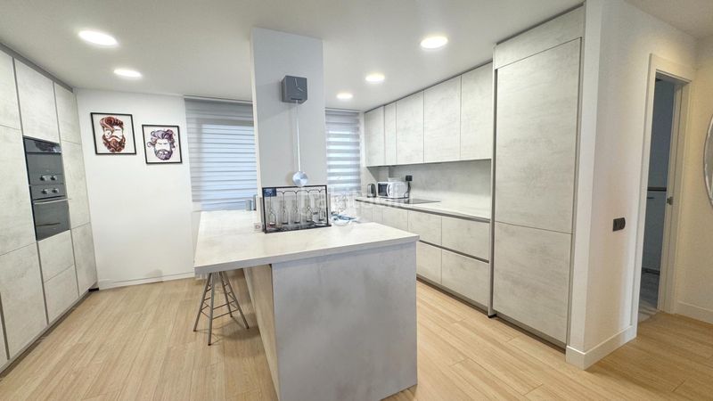 Foto 561d83d6-f8b3-4ccd-87b2-a05602312bd5. Flat with heating in Cuatro Caminos Santander