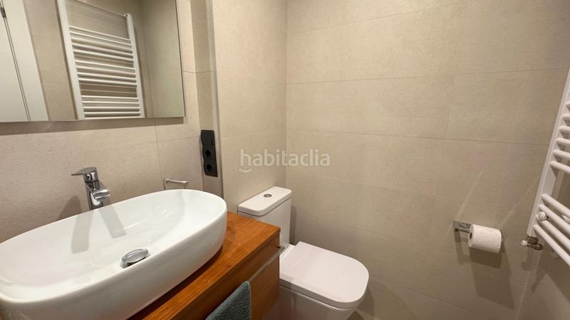 Foto d4daf0e1-02b1-4e83-ade8-b9b6a1b2155e. Flat with heating in Cuatro Caminos Santander