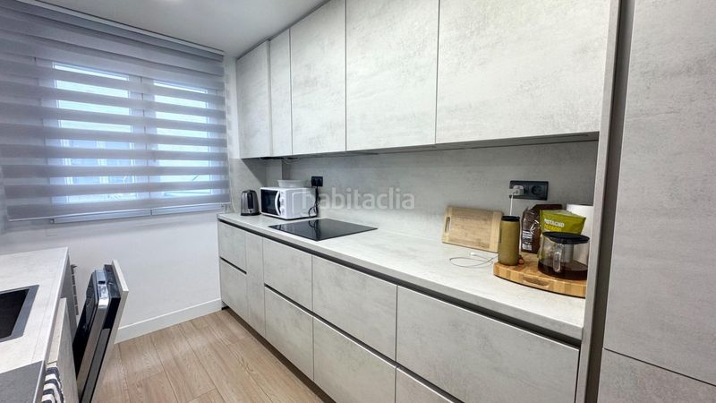 Foto e5e8ef8d-4eb8-4d23-9b85-b091f7c46aca. Flat with heating in Cuatro Caminos Santander