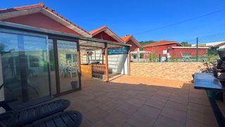 Casa adosada  Barrio queveda-quintas. Chalet adosado con jardín y garaje cerrado en queveda santillana