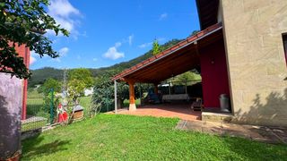 Doppelhaus  Barrio penilla 14. Chalet pareado de esquina con jardín privado y parking en la pen