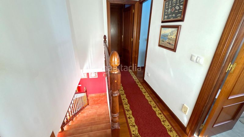 Foto 334ee443-9ed1-4e2c-a7d2-ff73f9e28d99. Maison jumelée dans barrio romanzanedo 2 dans Revilla Camargo