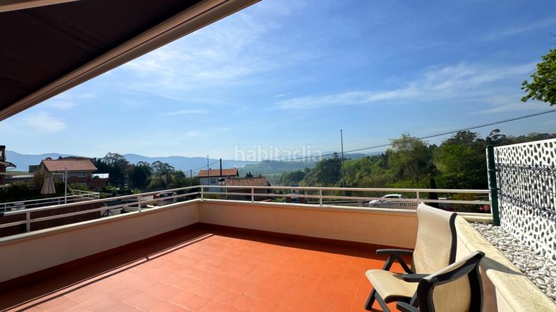 Foto b7c573f2-cebf-4d97-a150-1b265b991af1. Maison jumelée dans barrio romanzanedo 2 dans Revilla Camargo
