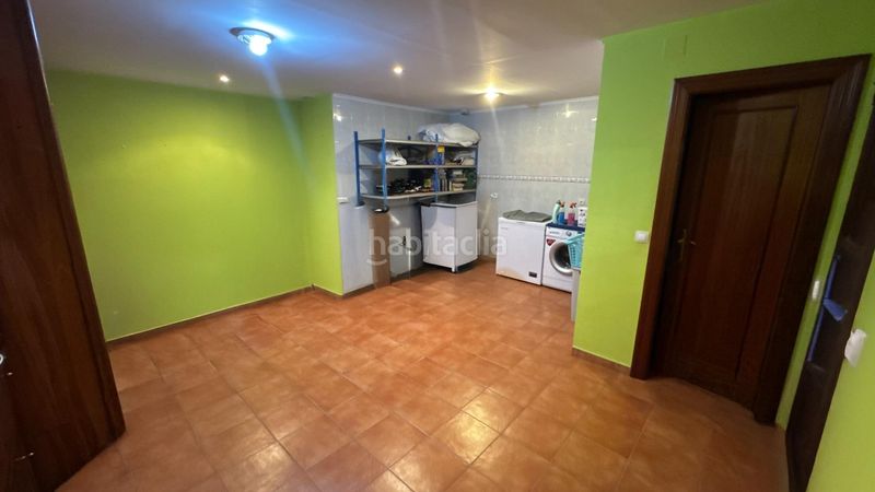 Foto eb85a726-5b97-4dca-ac66-f10df9dd7355. Maison jumelée dans barrio romanzanedo 2 dans Revilla Camargo