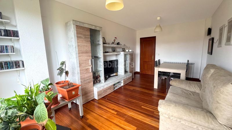 Foto ec729303-9ff5-43d3-be15-9156e863666a. Flat with heating in Carandía Piélagos