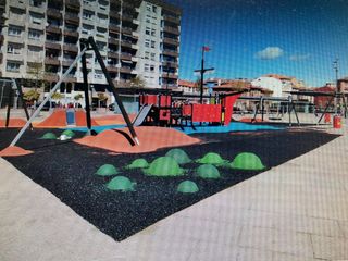 Aparcament cotxe a Calle la llama 11. Ocasion en venta de amplia plaza de garaje en la llama