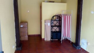Location Local commercial  Calle san jose. Local comercial