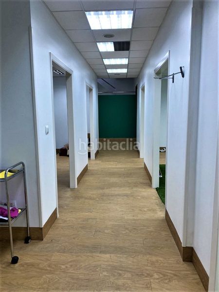 Foto 136cb19a-048f-4e27-aab5-498f2b013c69. Local comercial a Centro Torrelavega