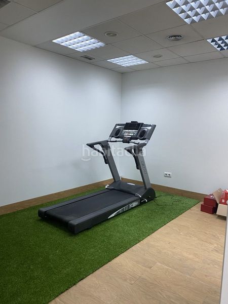 Foto 60b3816f-6eb3-4389-b0db-1ba25cf74630. Local comercial a Centro Torrelavega