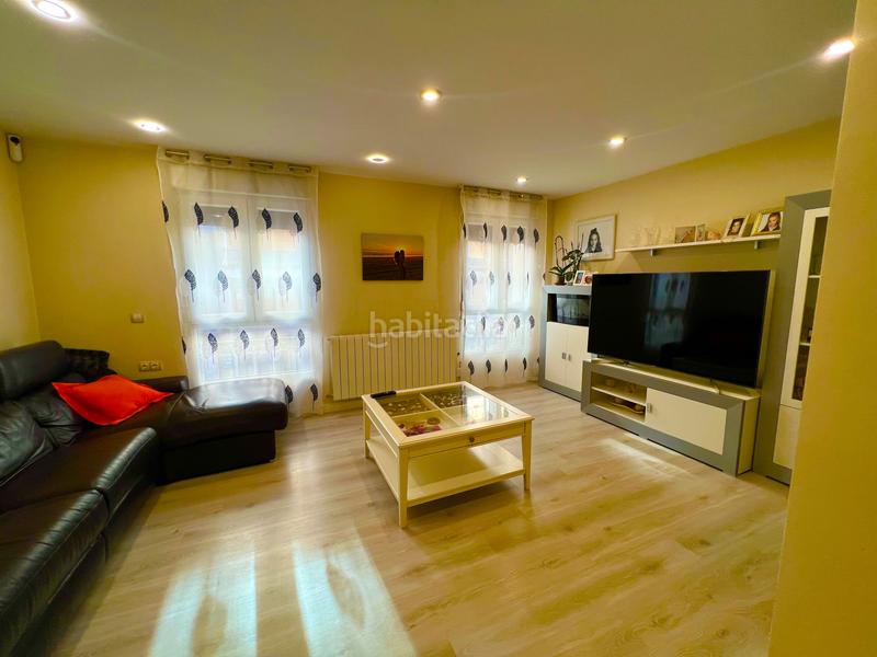 Foto c8273eca-974c-497c-ba23-edbb78baf851. Piso espectacular vivienda en el Centro totalmente reformada en Torrelavega