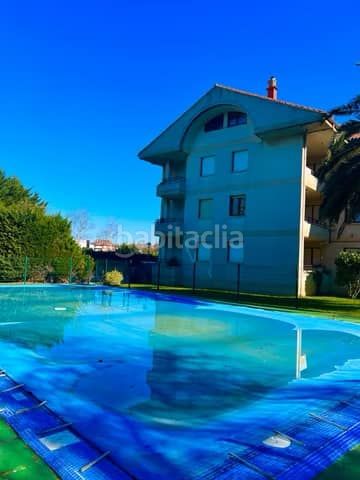 Foto 0ddaa53e-7589-49d4-8633-f03947780a74. Pis amb calefacció aparcament piscina a Suances