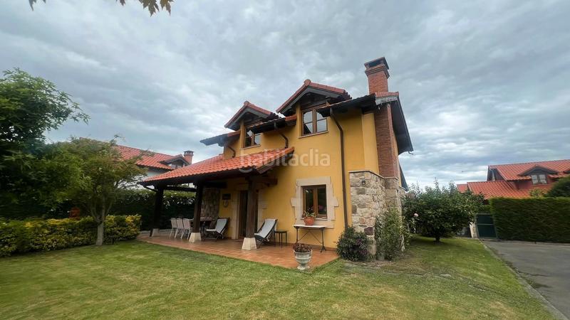 Foto 93c7f559-1e93-4f45-81ac-b2458ca6224b. Chalet impecable chalet individual con terreno en la zona cantabria en Suances