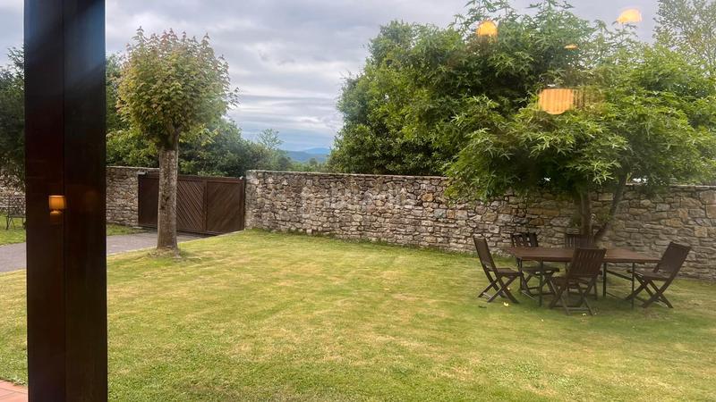Foto 9e94421f-cb77-422a-9cef-1f4da32f9a8e. Chalet impecable chalet individual con terreno en la zona cantabria en Suances