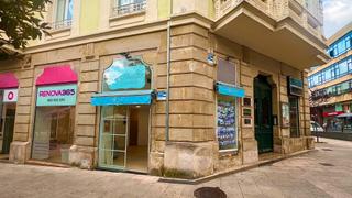 Miete Geschäftsraum in Bulevar luciano demetrio herrero 5. Impecable local en esquina en el boulevard demetrio herrero de t