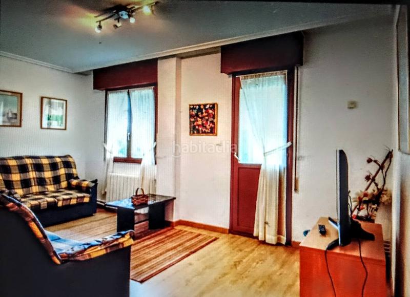 Foto 8fd27b5b-0f88-4bce-8e35-5bffbfd19f93. Piso en calle isaac peral 7 preciosa vivienda a un paso de la playa cantabria en Suances