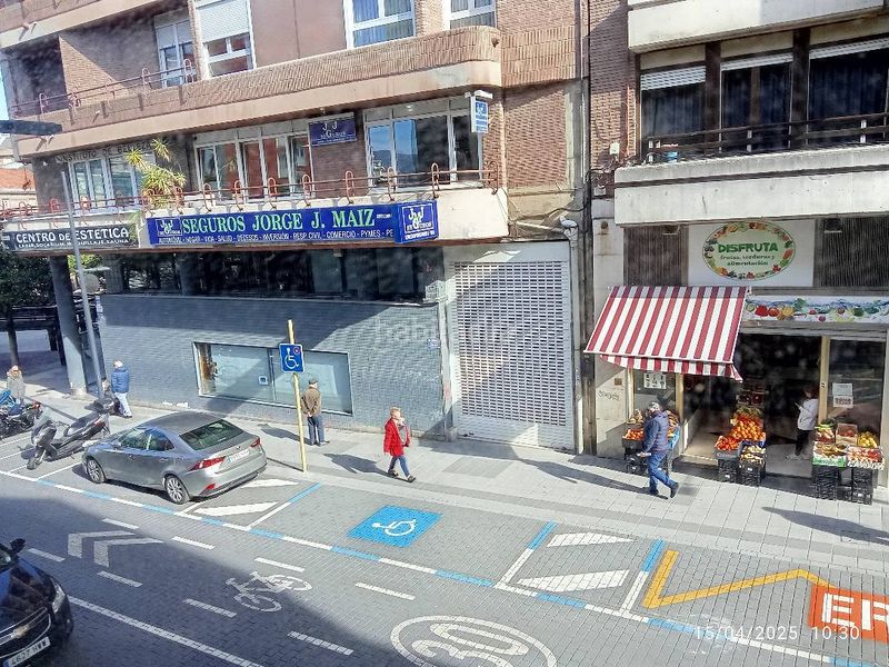 Foto 8da2a40a-a678-4e7b-a0e8-edffe1c04577. Local comercial a Centro Torrelavega