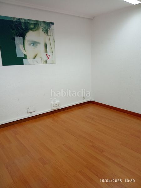 Foto a0745b6b-4b56-4ac6-af78-35d668bbc644. Local comercial a Centro Torrelavega