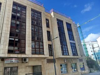 Local Comercial  Calle juli�n ceballos. Local comercial con posiblidad de cambio de uso a vivienda por a