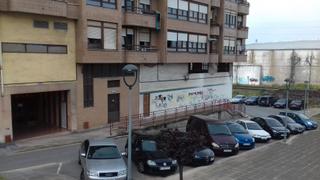 Location Local commercial à Calle josé maría pereda 87. Localideal para instalacion de gimnasio o clinica en el centro d