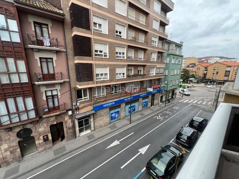 Foto acfc85fd-ac42-41b7-a91c-5cab7af482b3. Pis a calle julián ceballos 11 a Centro Torrelavega
