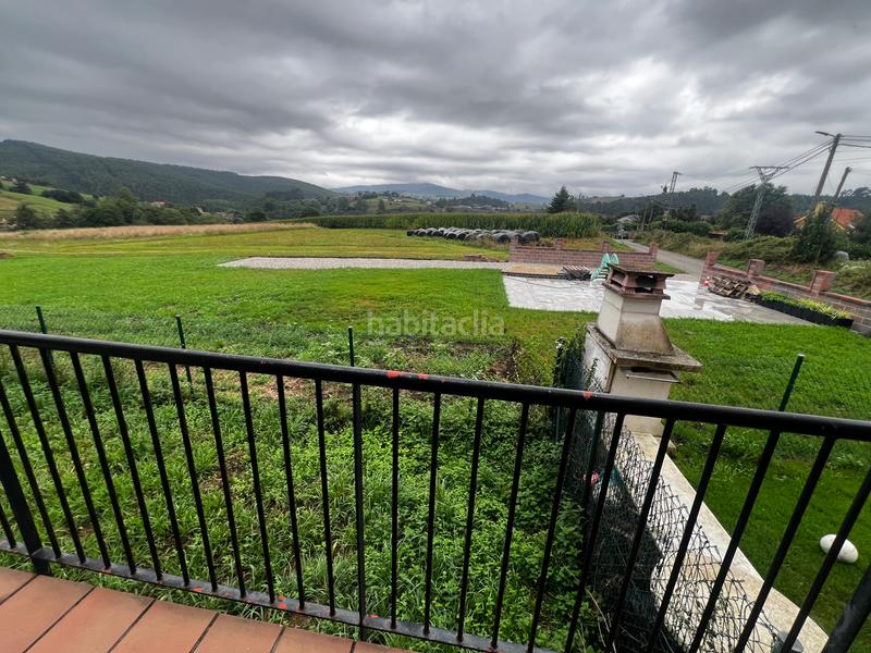 Foto 2ee68536-8853-4736-afc0-b179eaae63e0. Casa bifamiliare con riscaldamento parcheggio in Polanco